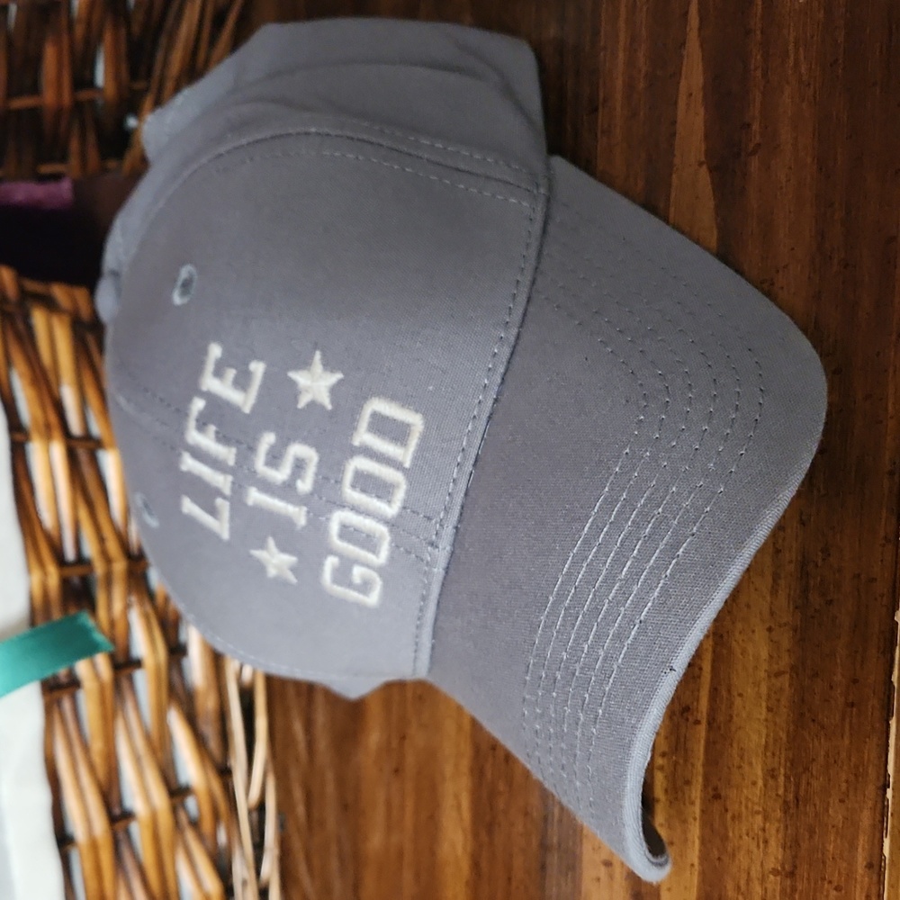 Life is Good hat